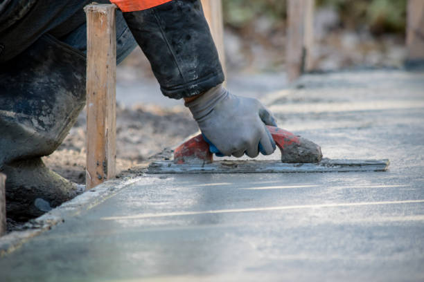 Best Concrete Pool Decks in Buffalo, TX